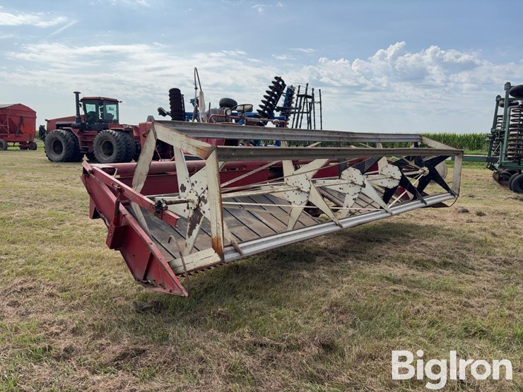 case-ih-ih4000-windrower/swather-image-3