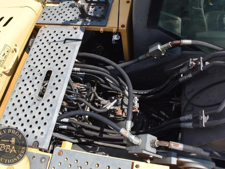 2008-volvo-ec240cl-image-38