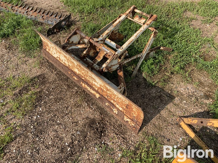 international-cub-154-lo-boy-image-1