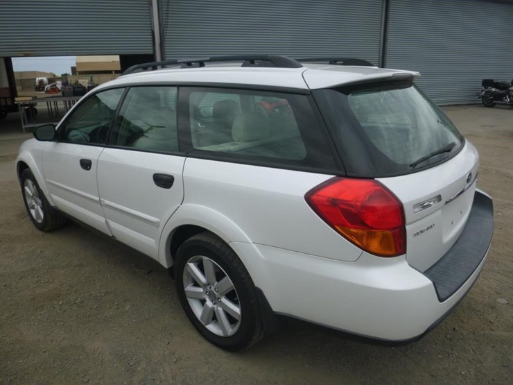 2007-subaru-outback-image-4