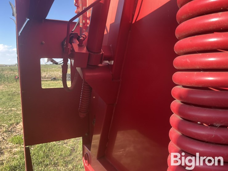 case-ih-rbx561-image-12