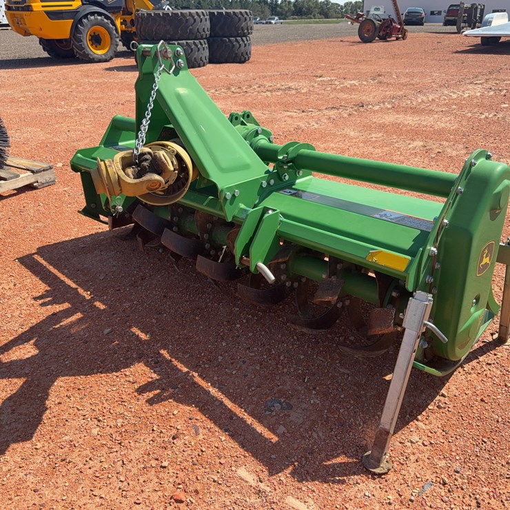 655 JOHN DEERE 655