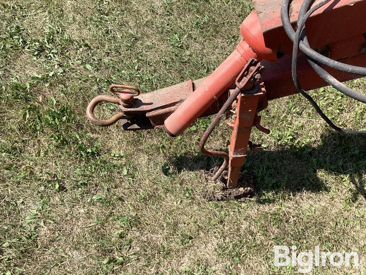 new-holland-850-image-9