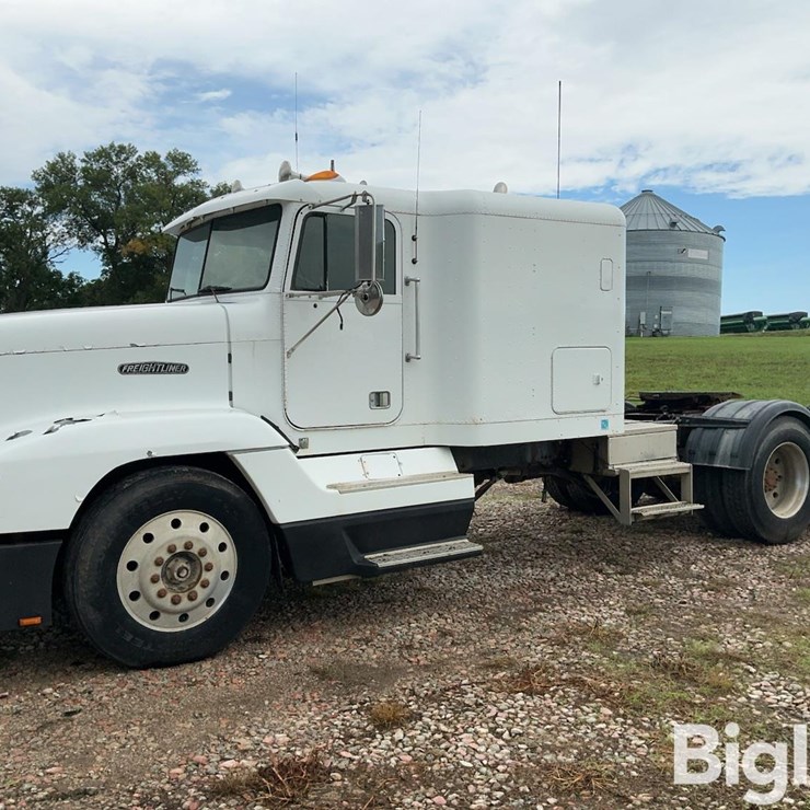1992 FREIGHTLINER FLD120