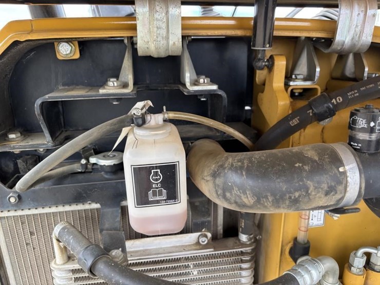 2015-caterpillar-303e-hydraulic-excavator-image-43
