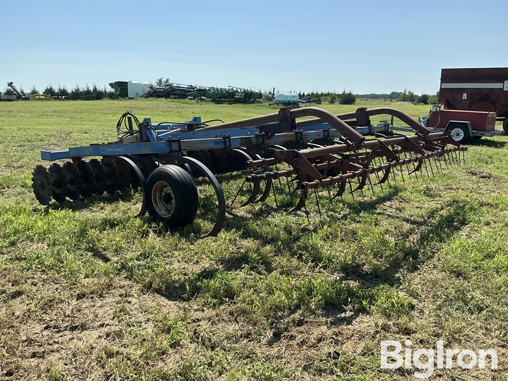 dmi-colter-champ-ii-chisel-plow-image-7