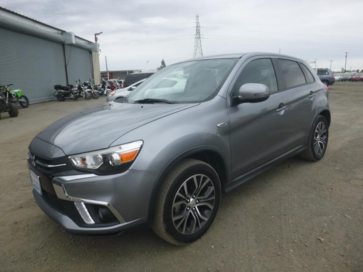 2018-mitsubishi-outlander-image-1