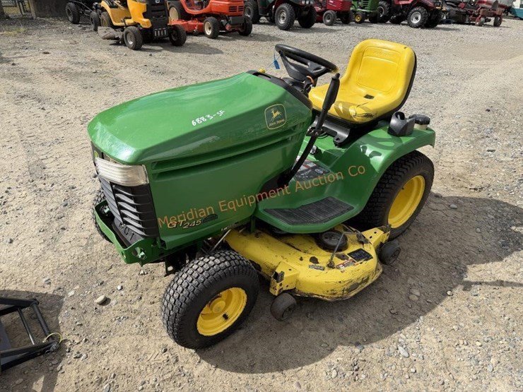 john-deere-la-image-1