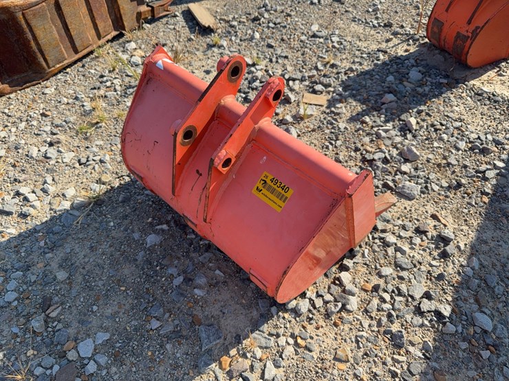 #49340-•-kubota-12"-mini-excavator-bucket-inv#49340-image-3