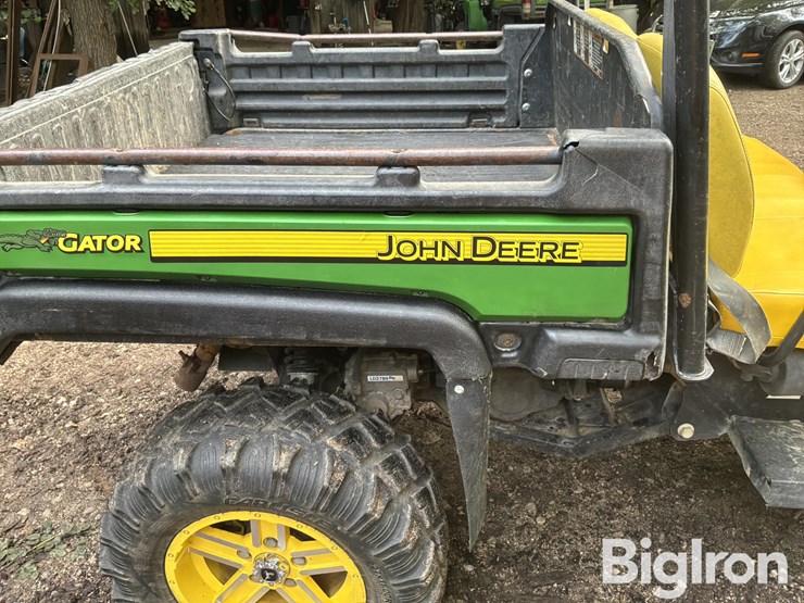 2012-john-deere-gator-image-18