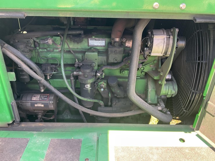 2013-deere-437d-image-38