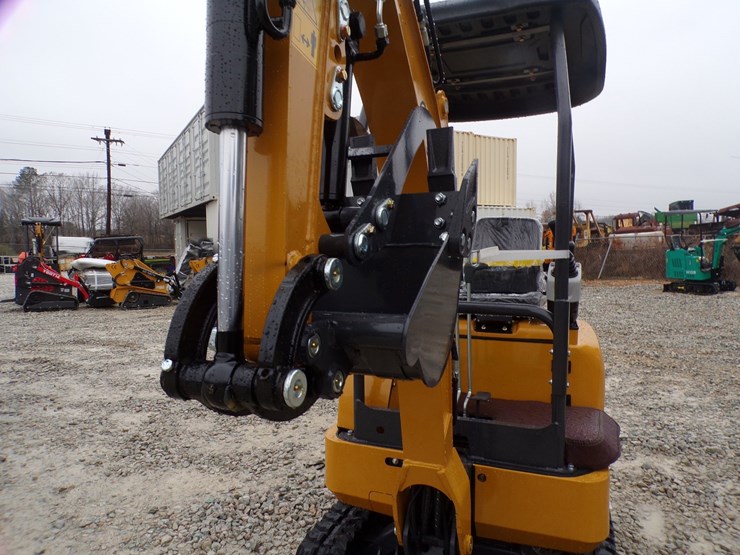 #1377-•-mini-excavator-qk20r-image-9