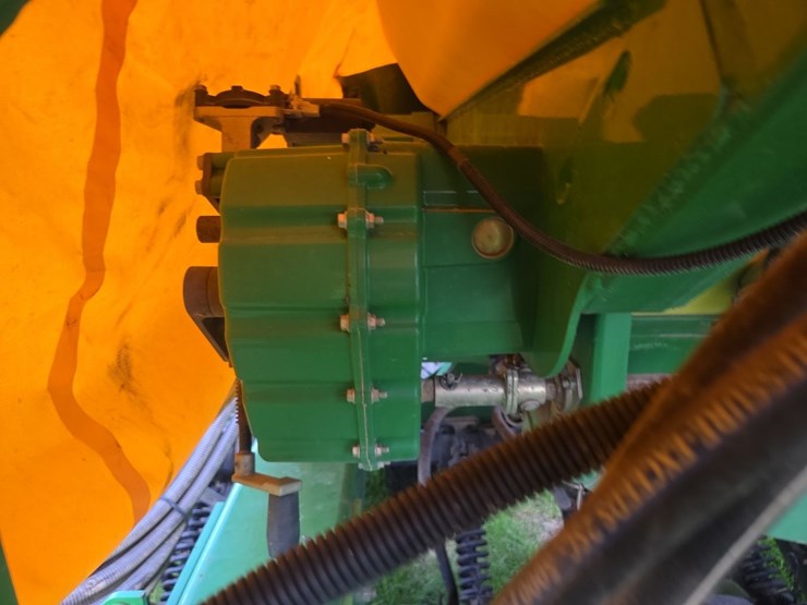 john-deere-1690-image-26