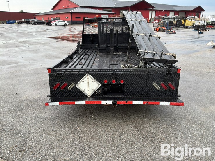 2023-massey-ferguson-730-image-6