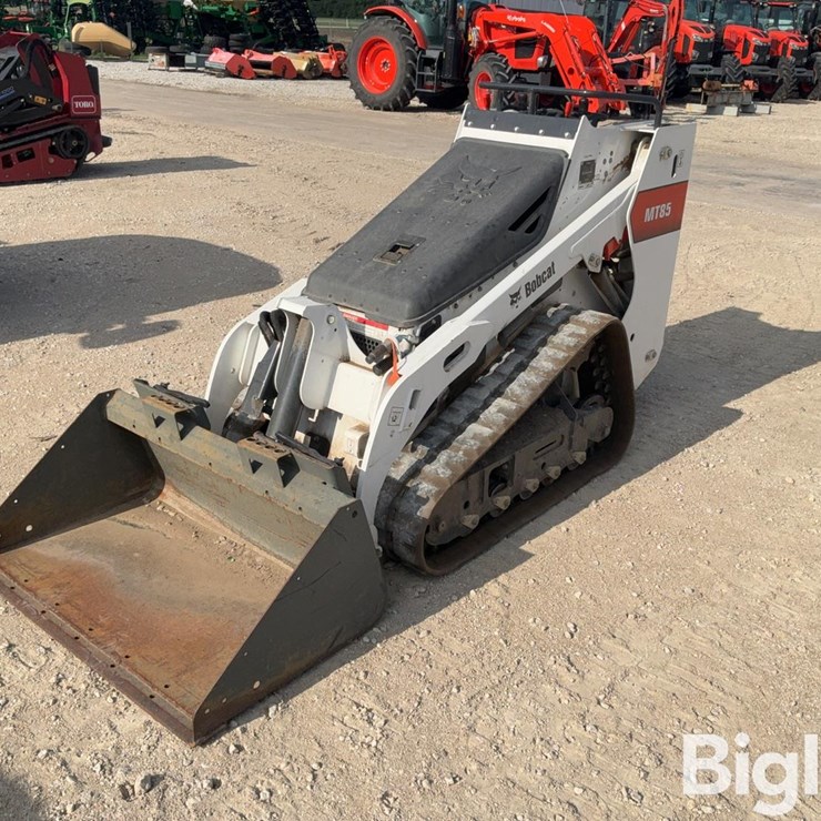 2017 BOBCAT MT85