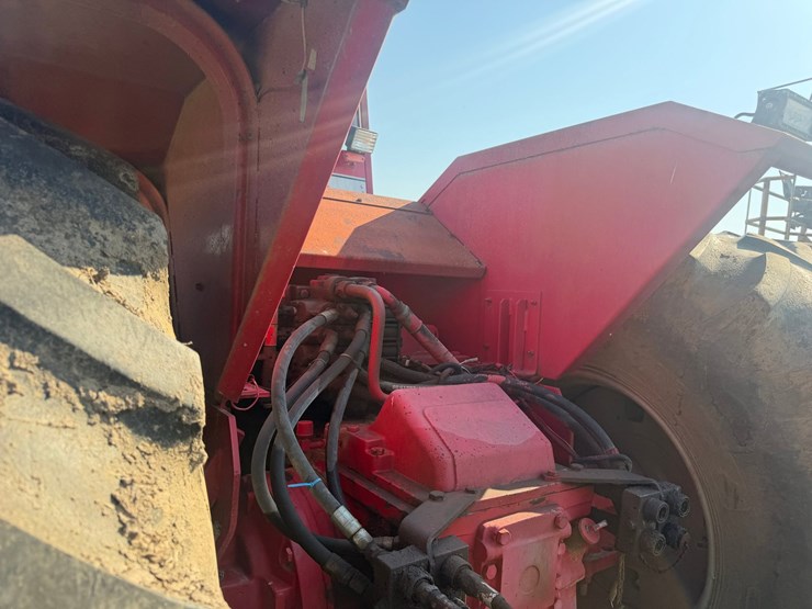 1983-massey-ferguson-4880-image-21