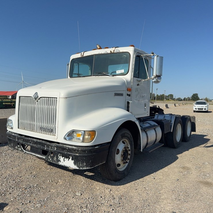 2000 INTERNATIONAL 9100