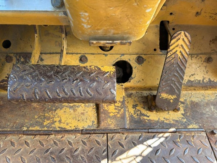 1988-caterpillar-518-image-40