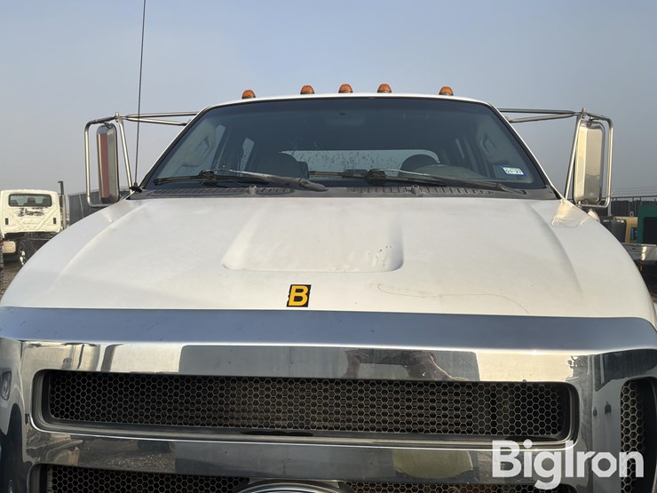 2012-ford-f750-image-10