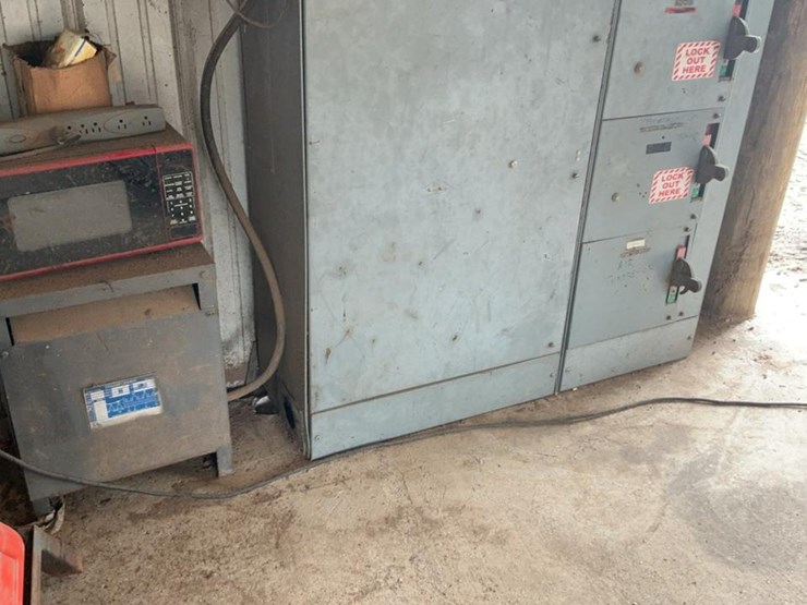 #226-•-allen-bradley-centerline-motor-control-center-and-transformer-image-4