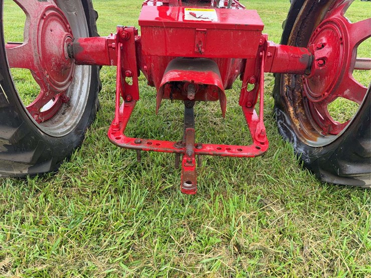 farmall-m-image-37