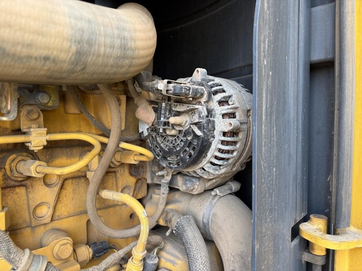 2009-deere-772g-image-85
