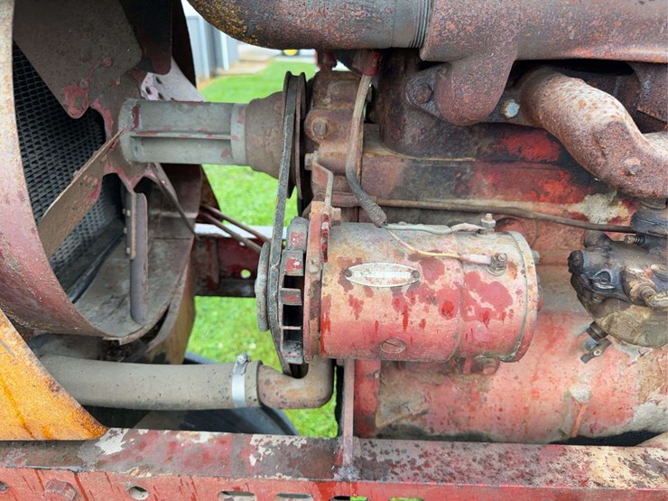 farmall-504-image-43