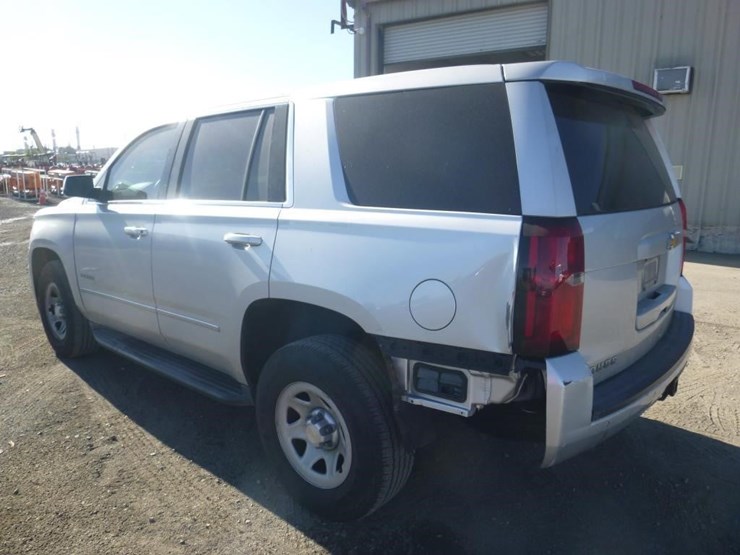 2018-chevrolet-tahoe-image-4