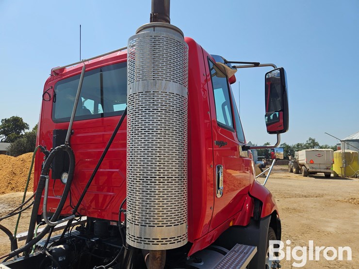 2013-international-prostar-image-18
