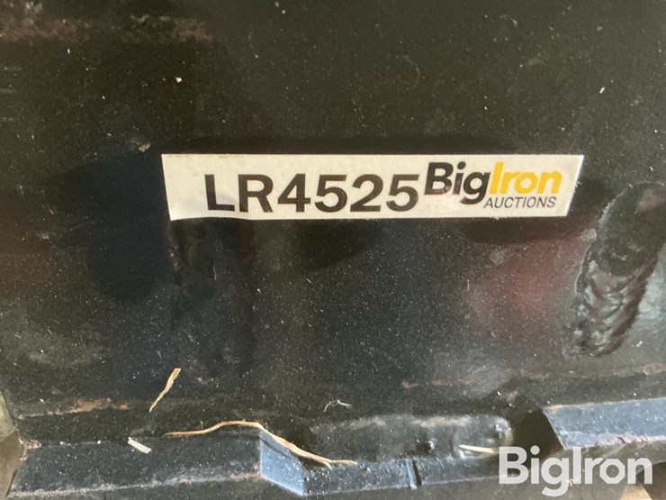 case-ih-3400-image-16