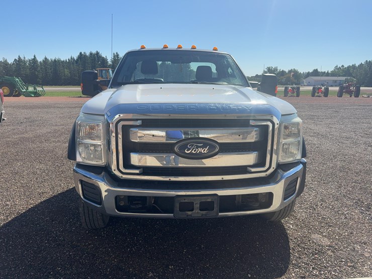 2011-ford-f550-image-6
