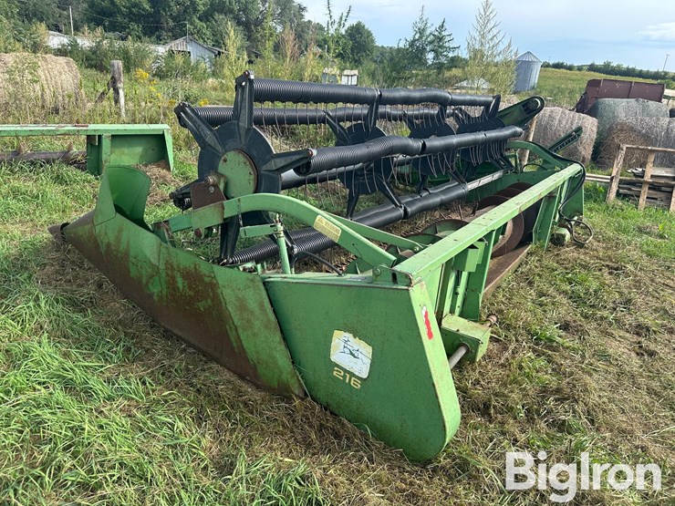 john-deere-216-image-7