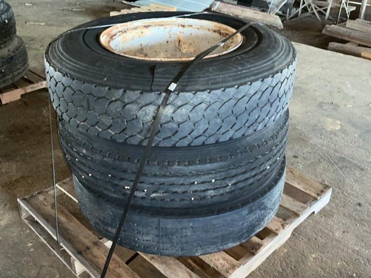 #651-•-trailer-tires-and-rims-image-2