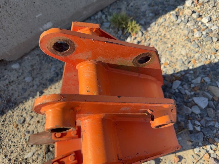 #49341-•-kubota-24"-mini-excavator-bucket-inv#49341-image-7