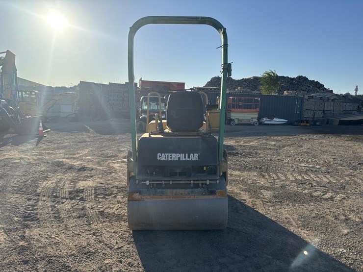2006-caterpillar-cb-224e-image-8