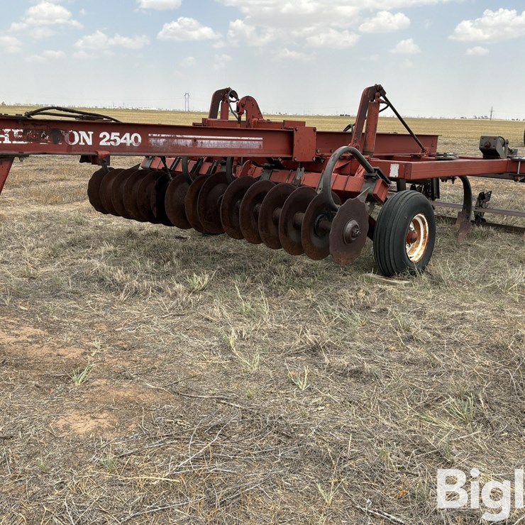 HESSTON 2540