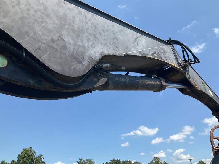 2013-deere-437d-image-56
