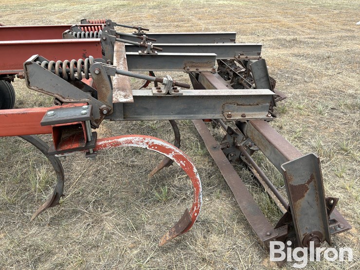 hesston-2540-image-16