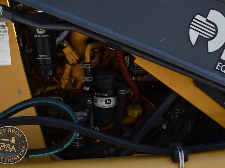 2015-deere-410k-image-47