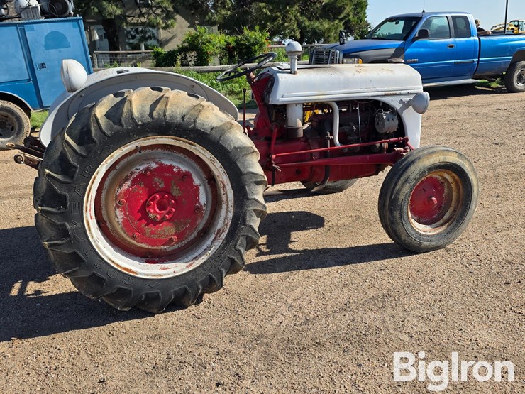ford-8n-image-4