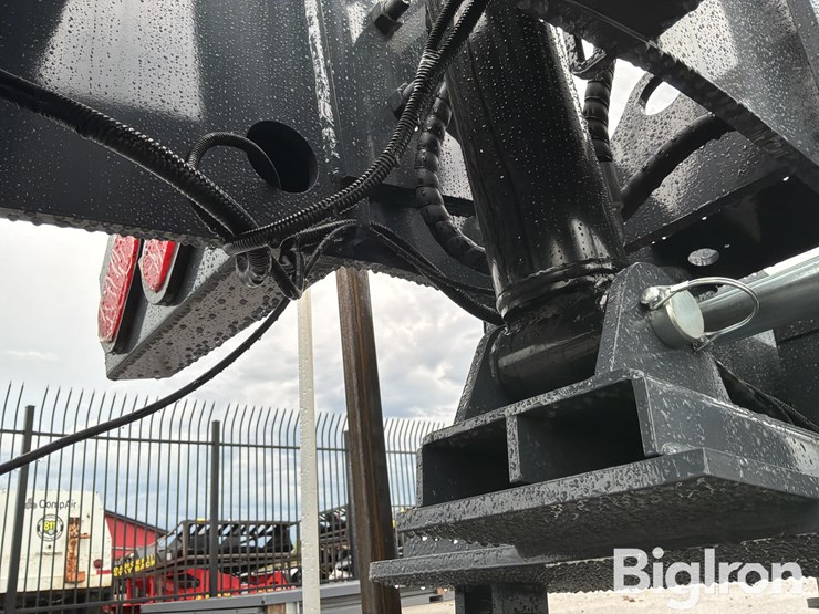 2026-massey-ferguson-730-image-15