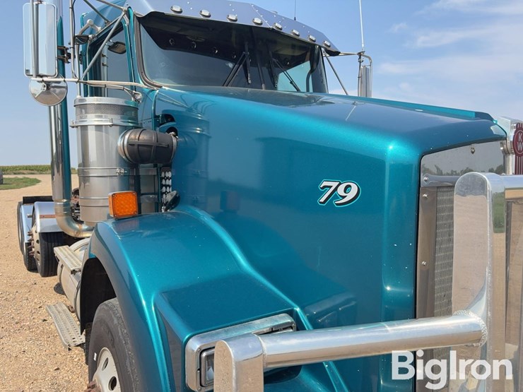 2010-kenworth-t800-image-18
