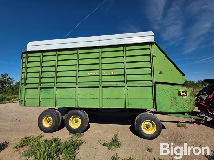john-deere-716a-image-4