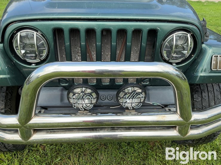 1999-jeep-wrangler-image-10