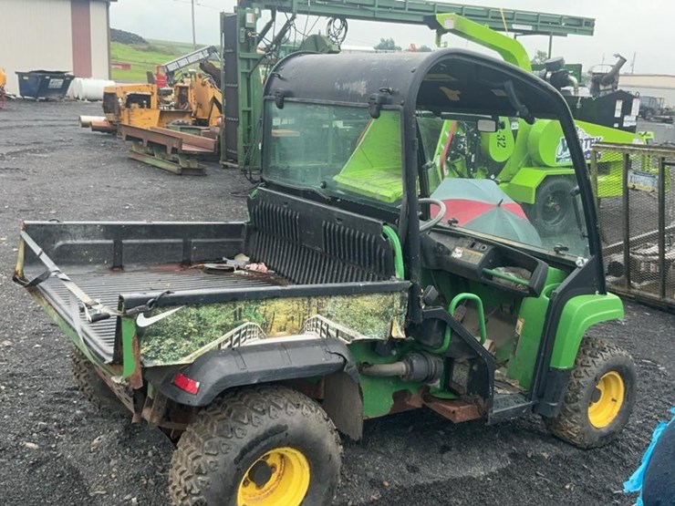 john-deere-gator-image-6