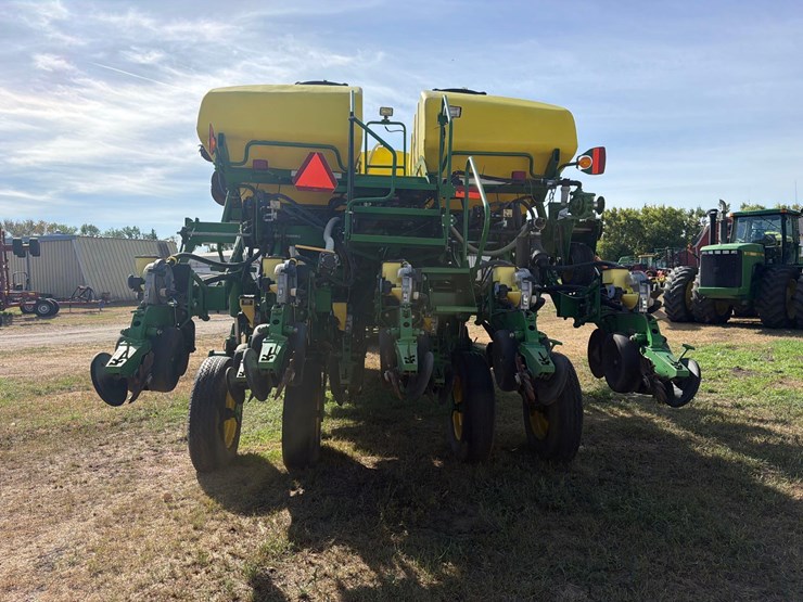 john-deere-1790-image-4