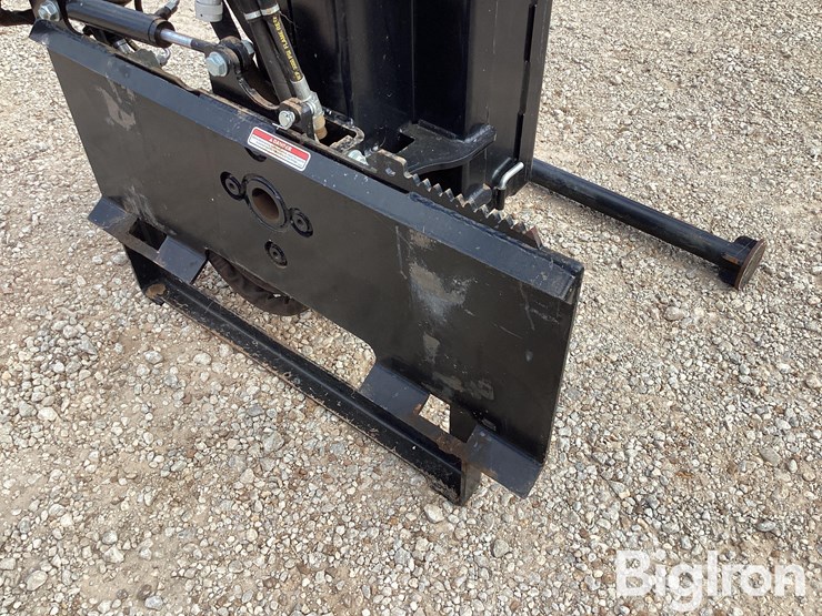 danuser-sm40-skid-steer-post-driver-image-11