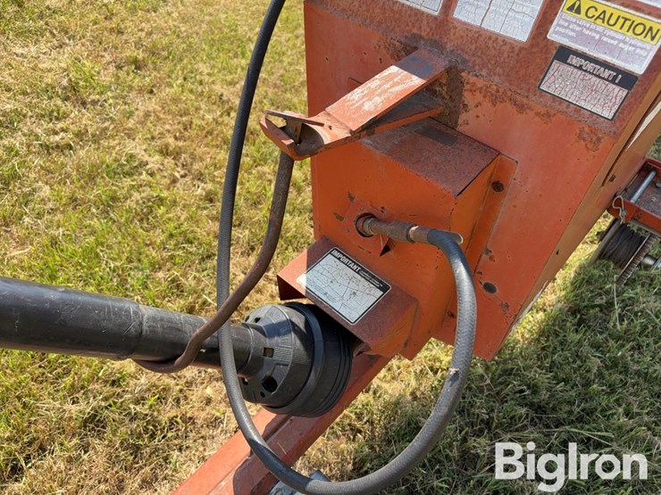 westfield-mk130-71-13"x71'-swing-hopper-grain-auger-image-12