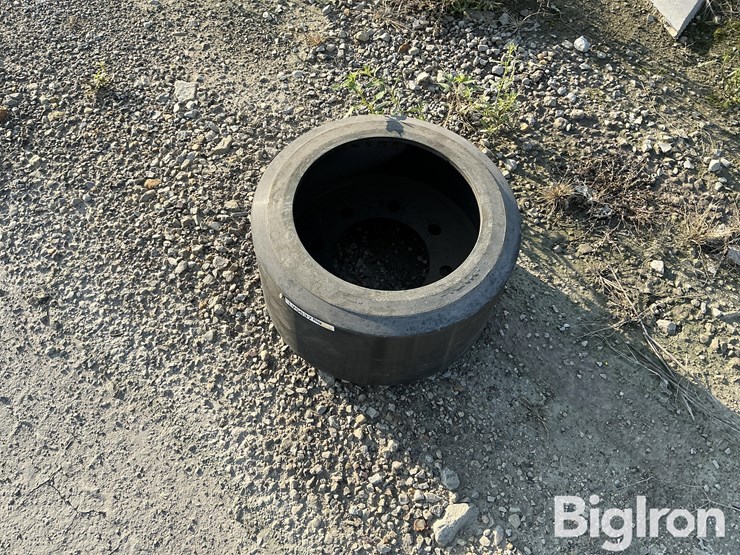 john-deere-8020-image-3
