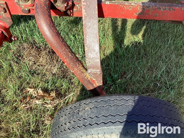 melroe-5-bottom-pull-type-plow-image-14